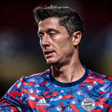 ليفاندوفسكي لا يملك خططا بديلة وسيرحل إلى برشلونة