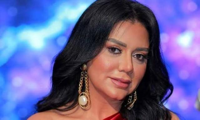 رانيا يوسف تهنئ رئيس دولة الإمارات: «خير خلف لخير سلف»