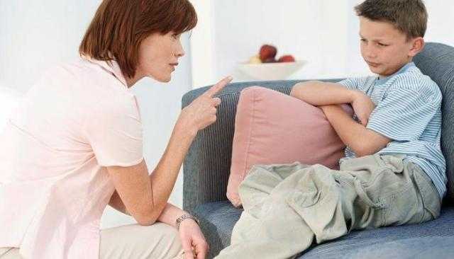 مدربة تربية إيجابية تُقدم نصائح ذهبية للأمهات عند التعامل مع الأبناء «فيديو»