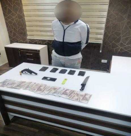 ضبط أسلحة نارية بدون ترخيص ومخدرات بقصد الاتجار بحوزة متهم بمدينة نصر