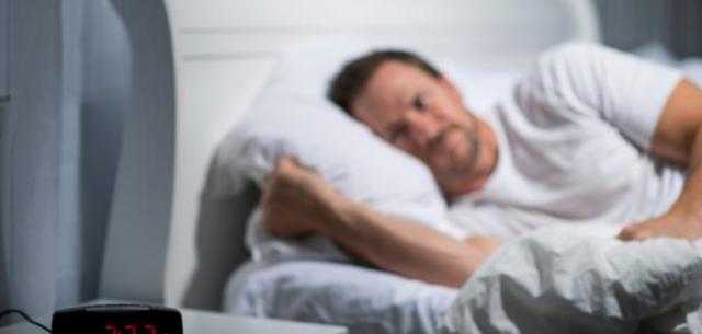 كيف تتجنب اضطرابات النوم؟.. أخصائية نفسية توضح «فيديو»