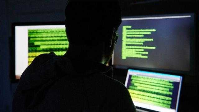 بسبب الهاكرز..  جوجل وأبل تزيلان 33% من تطبيقات الهواتف