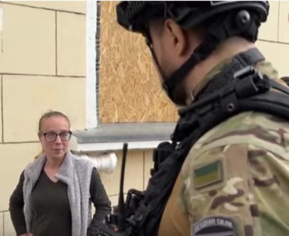 عائلات أوكرانية ترفض الإجلاء من مناطق دمرها الغزو «فيديو»