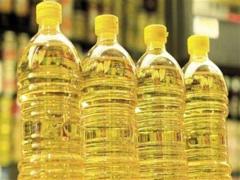 ضبط أكثر من 310 طن ملح وسكر وزيت فاسدين داخل مخزن بالجيزة