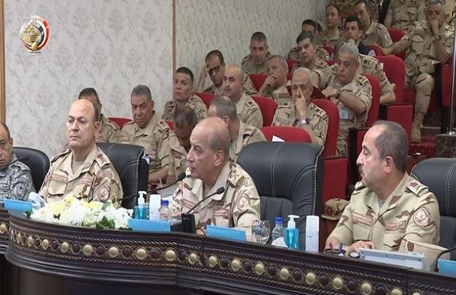 وزير الدفاع يشهد المرحلة الرئيسية لمشروع مراكز القيادة التعبوي (صمود - 1) «فيديو»