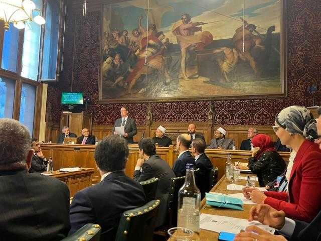 مفتي الجمهورية يطلق مبادرة تطبيق ”فتوى برو” لخدمة المسلمين في الغرب - صور