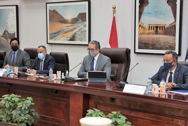 وزير السياحة والآثار يترأس اجتماع مجلس إدارة هيئة المتحف المصري الكبير