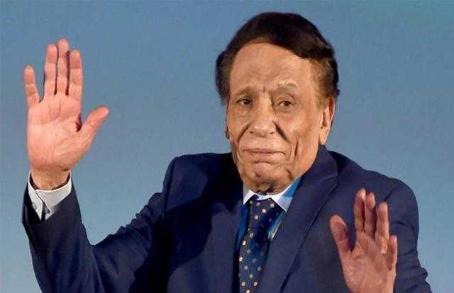 «زهقنا من الحكاية دي».. شقيق الزعيم ينفعل بسبب الشائعات عن حالته الصحية