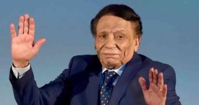 شاهد.. رسالة حب وتقدير من مي كساب لـ عادل إمام