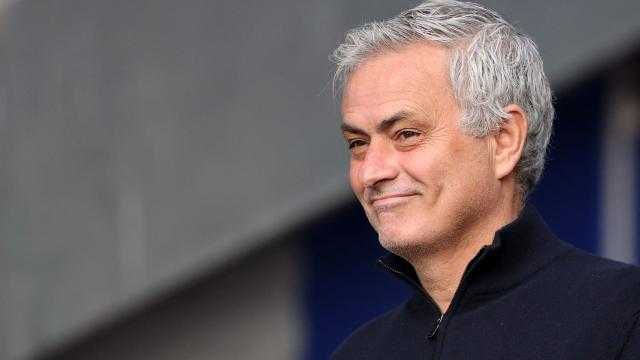 مورينيو: لم أكن قريبًا من تدريب برشلونة