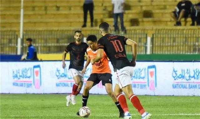 الأهلي يفرط في هدايا الزمالك ويتعادل أمام البنك في الدوري