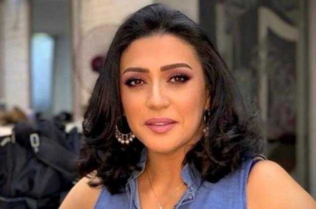 وفاء صادق تسترجع ذكريات «دنيا تانية» بصور من الكواليس