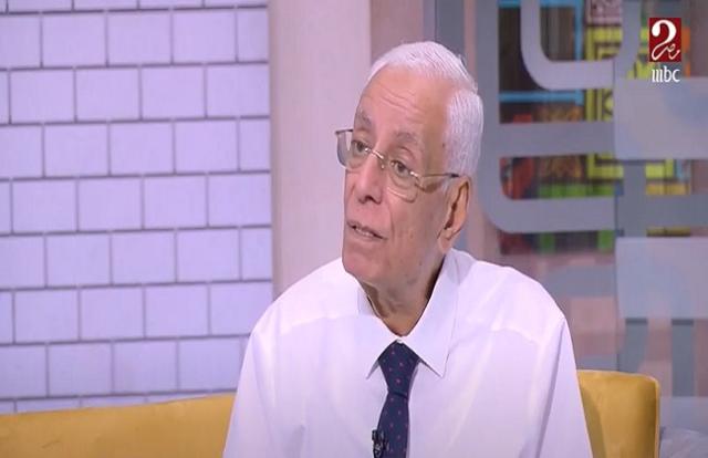 حسام موافي يحذر هذه الفئة: «أرجوك متاكلش لقمة بره البيت» فيديو