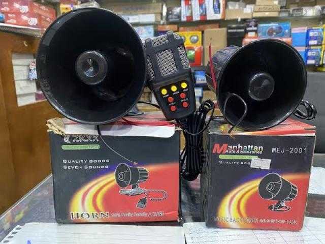 الأمن يضبط 40 سارينة شرطة ومركبات طوارئ بالشرقية