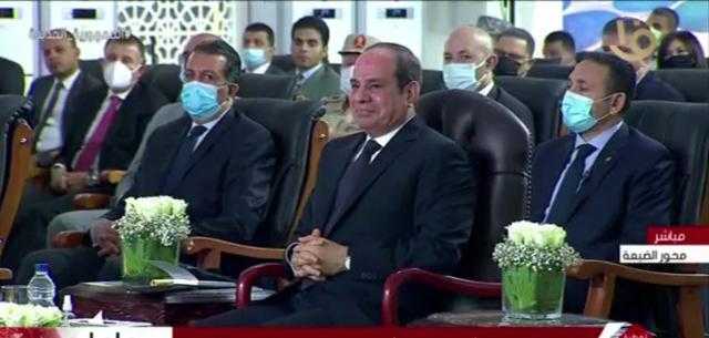 السيسي يفجر مفاجأة: «أقدر أضاعف دخل 2 مليون أسرة بالطريقة دي»