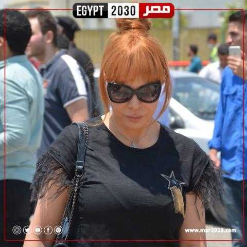 «المهن التمثيلية» توفر حافلة لمصاحبة جثمان سمير صبري إلى مثواه الأخير