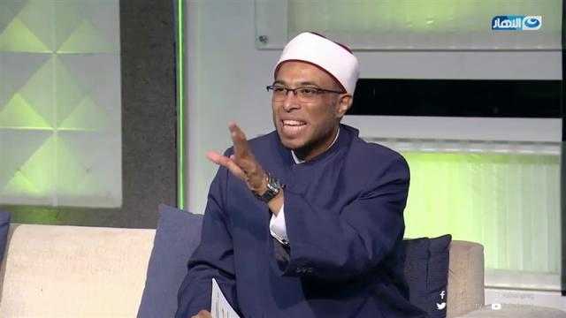 الشيخ محمد أبو بكر يكشف عن طريقة إبطال السحر في المنزل  «فيديو»