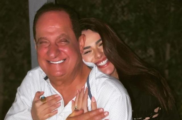 هنادي مهنى ووالدها 