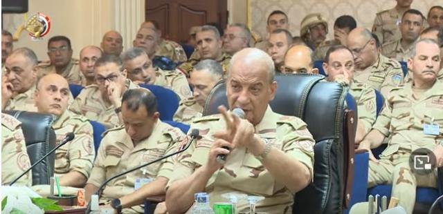 وزير الدفاع يشهد مشروع مراكز القيادة التعبوي «خالد-20».. فيديو