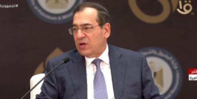 وزير البترول يتوقع استثمارات بقطاع النفط والغاز بقيمة 10 مليارات دولار