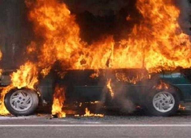 الحماية المدنية تزيل أثار احتراق سيارة قمامة على كورنيش الإسكندرية