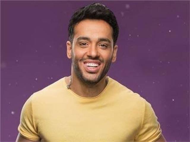 رامي جمال يحتفل بتحقيق «من أول دقيقة» مشاهدات عالية