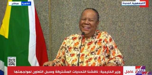 وزيرة العلاقات الدولية بجنوب إفريقيا ترغب في عودة موسيماني لبلاده