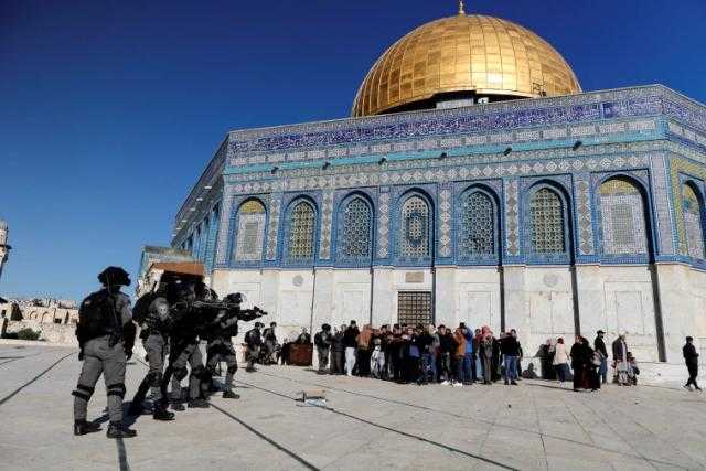 بأمر القضاء الإسرائيلي.. منع الصلاة في المسجد الأقصى