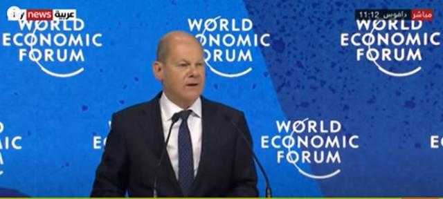 المستشار الألماني بدافوس: بوتين لن يربح الحرب وندعم أوكرانيا بأسلحة ثقيلة