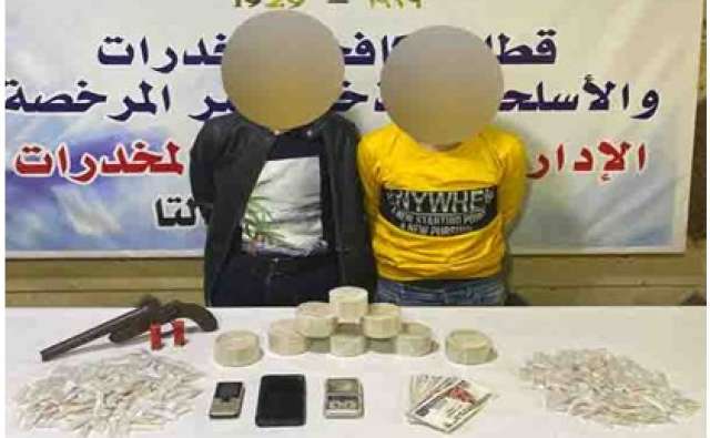 المتهمين والمضبوطات