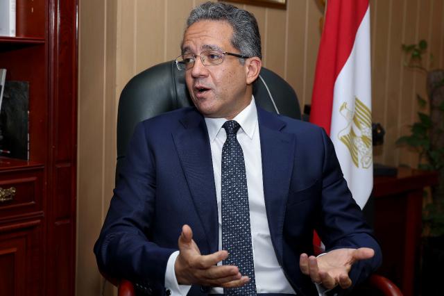 وزير السياحة والآثار