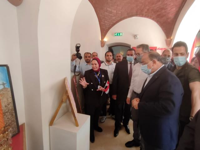 وزيرا السياحة والآثار والتنمية المحلية