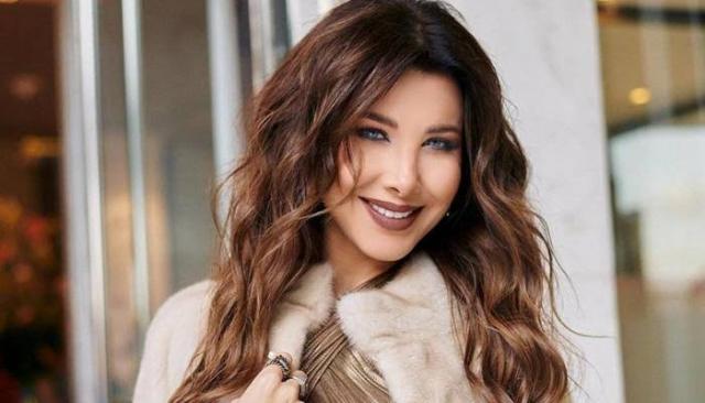 نانسي عجرم تشارك جمهورها بصورة من حفلها الأخير