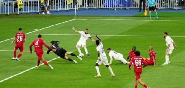 رضا البلتاجي يفجر مفاجأة : هدف بنزيما في شباك ليفربول غير صحيح لهذا السبب