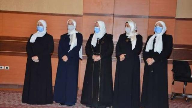 كيف يتم اختيار السيدات للعمل في مراكز الإفتاء؟.. الأوقاف توضح