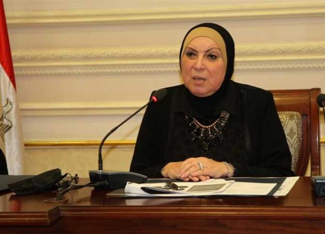 وزيرة التجارة والصناعة