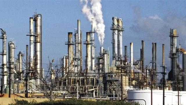 بعد قليل.. استكمال محاكمة عصابة مكونة من ٥٣ متهم استولوا على بترول هام بمئات الملايين