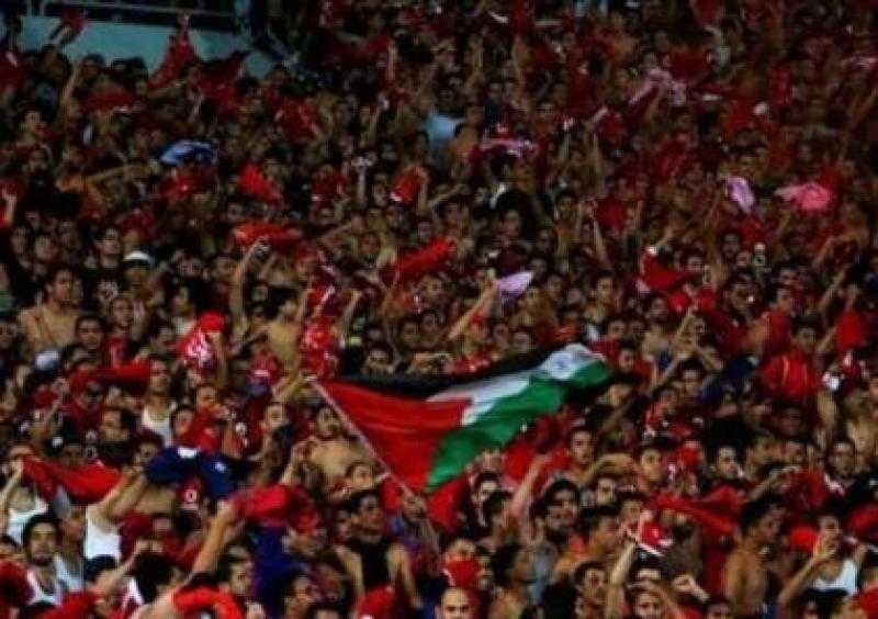 شاهد أول صورة لـ «بانر» الأهلي المتفق عليه في الملعب