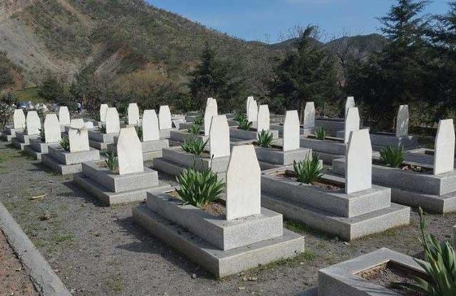 مقبرة جماعية 