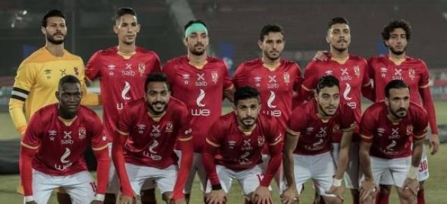 نادِ إسباني يقترب من ضم لاعب الأهلي السابق خلال ساعات