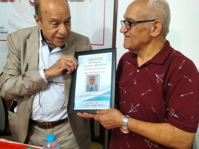 مؤسسة إعمار للتنمية تكرم رئيس الجمعية المصرية للعلوم النووية بالصالون الثقافي