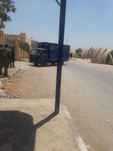 وصول كريم الهواري لحضور جلسة النطق بالحكم في اتهامه بحادث الشيخ زايد