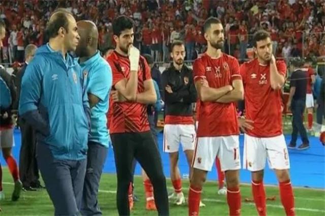 عاجل.. أول الراحلين عن صفوف الأهلي صيفًا بسبب الصفقة المهمة
