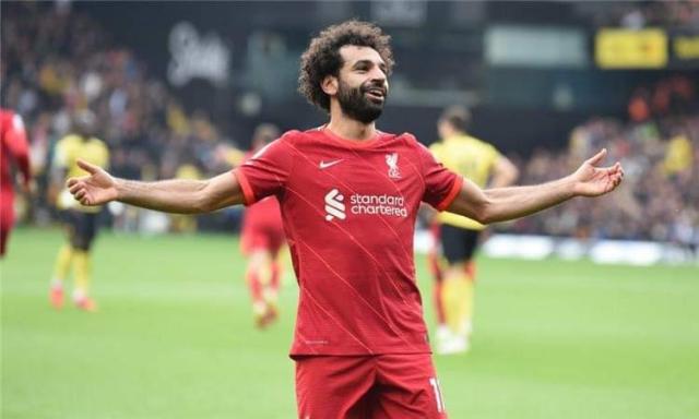 ماكافيني يطالب ليفربول ببيع صلاح حال عدم تجديد عقده