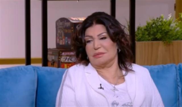 «محدش بيشغلها».. منة جلال تكشف مفاجأة بشأن حقيقة دخول نجوى فؤاد في غيبوبة
