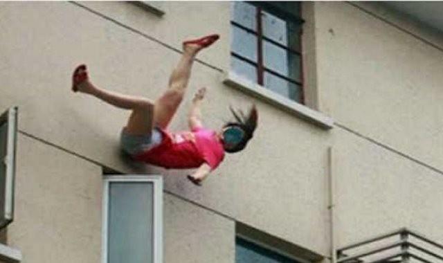 مصرع مهندسة زراعية سقطت من برج سكني في أسيوط