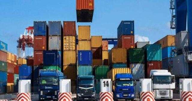 بعد رفع الدولار الجمركي.. تعرف على السلع التي تتأثر أسعارها ”فيديو”