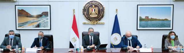 اجتماع للسياحة لمناقشة موقف قطع الآثار المصرية المهربة لفرنسا