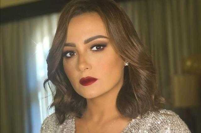 «اشتقت إليك».. بشرى تحيى ذكرى رحيل والدها عبر إنستجرام