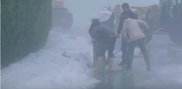 تصرف غريب لسكانها.. عاصفة ثلجية تجتاح قرية ألمانية بالكامل